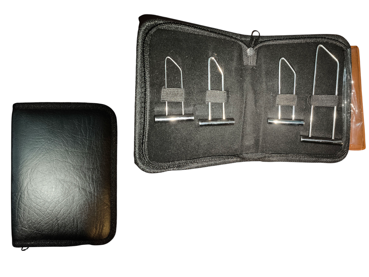 Estuche de especulas de metal